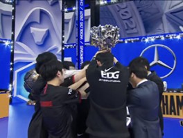 恭喜EDG获得S11全球总决赛冠军